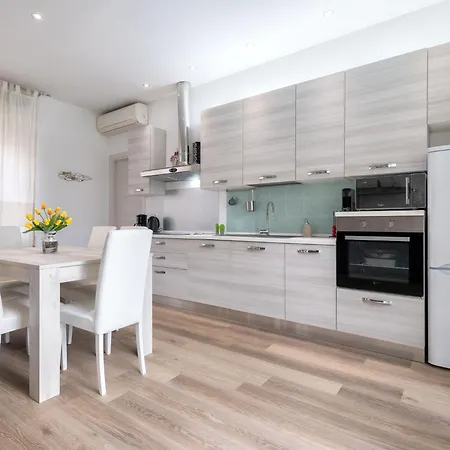 Lorenas'home By Interhome 奧爾比亞